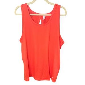 Women's Marika cayenne XL‎ workout tank with cutout and twist in the back.